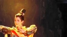 不愧被称为绝世美女！《千年的祈祷》哈妮克孜跳敦煌舞，太美了！