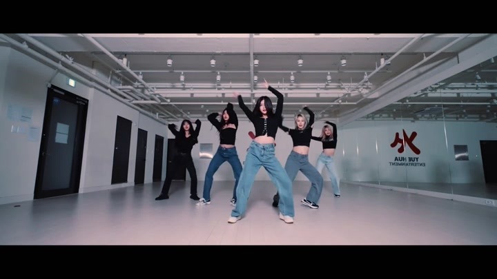 EVERGLOW - 宝儿BoA 'Better' DANCE COVER