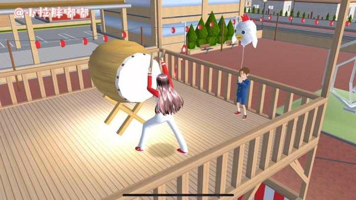 樱花校园模拟器：大表姐霸气打鼓，带表弟挑战跑酷