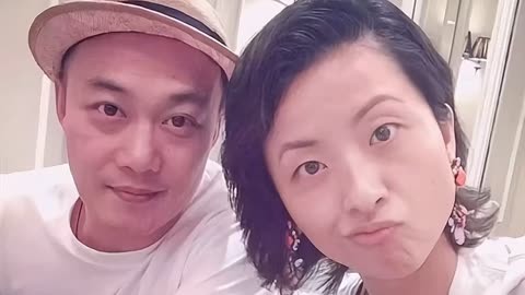 陈奕迅49岁妻子晒鼻环自拍照